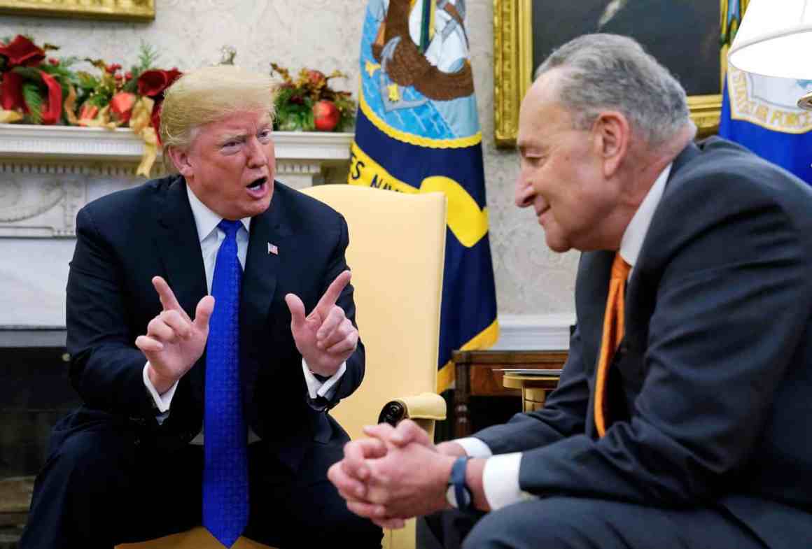 Trump exige que todos los demócratas del Senado renuncien porque Menéndez fue acusado