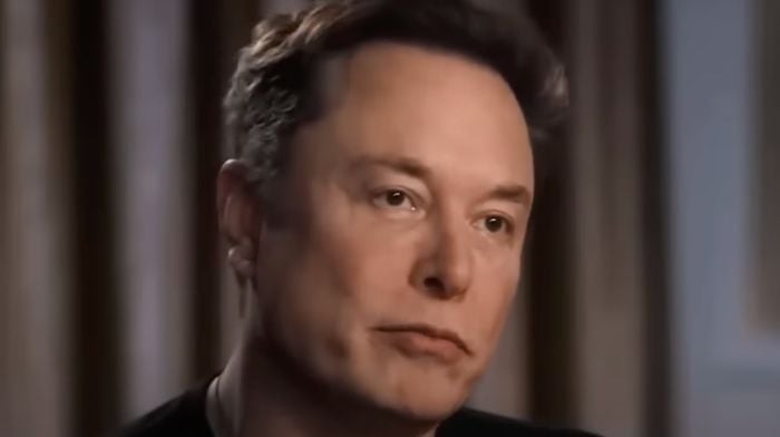 Las antorchas de Elon Musk despertaron a una escuela privada de California por convertir a su hijo en un comunista transgénero