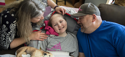 Suena una campana y ella está libre de cáncer |  Salud Corewell