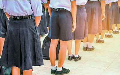Pantalones, no faldas |  Noticias Gaceta Costa Tropical