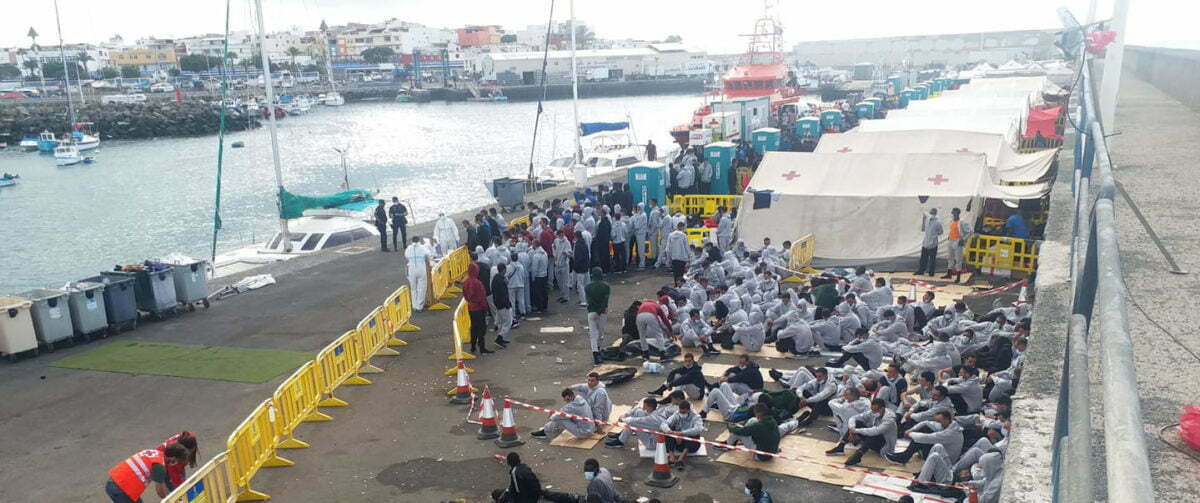 El Gobierno central de España rechaza la postura del alcalde de Mogán sobre los entierros de migrantes;  El PSOE tacha de racistas sus acciones : The Canary News