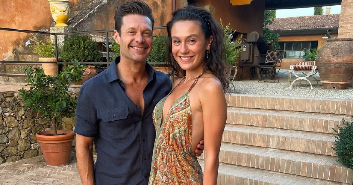 ¿Ryan Seacrest está comprometido con Aubrey Paige Petcosky?  Actualizaciones