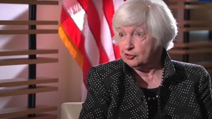 La Secretaria del Tesoro, Janet Yellen, afirma que Estados Unidos puede permitirse el lujo de apoyar a Ucrania e Israel