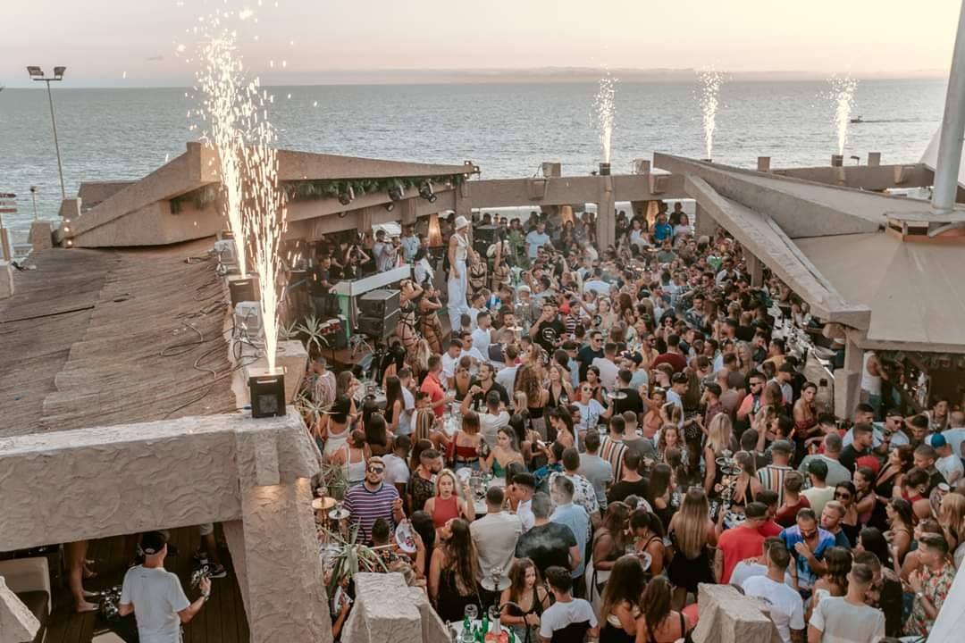 Los negocios de discoteca Meloneras vuelven a cerrar por el Ayuntamiento del Sur • Noticias de Canarias