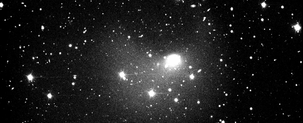 Misterioso ‘cometa diablo’ se acerca a la Tierra por primera vez en décadas: ScienceAlert