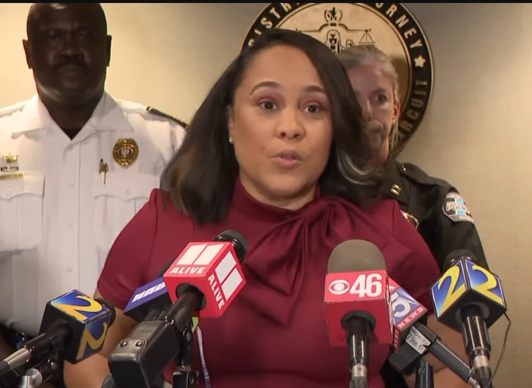 Fani Willis viene por Rudy Giuliani, John Eastman y Mark Meadows