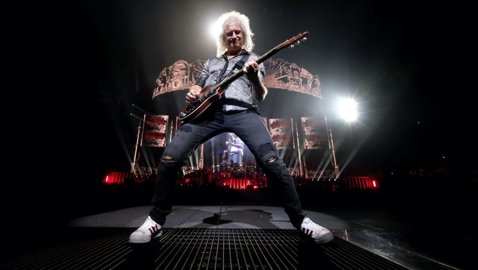 La leyenda de la guitarra de Queen, Brian May, ayuda a analizar las muestras del asteroide OSIRIS-REx de la NASA