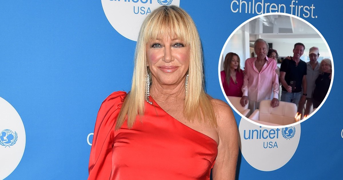 La familia de Suzanne Somers celebra su 77 cumpleaños [Watch]