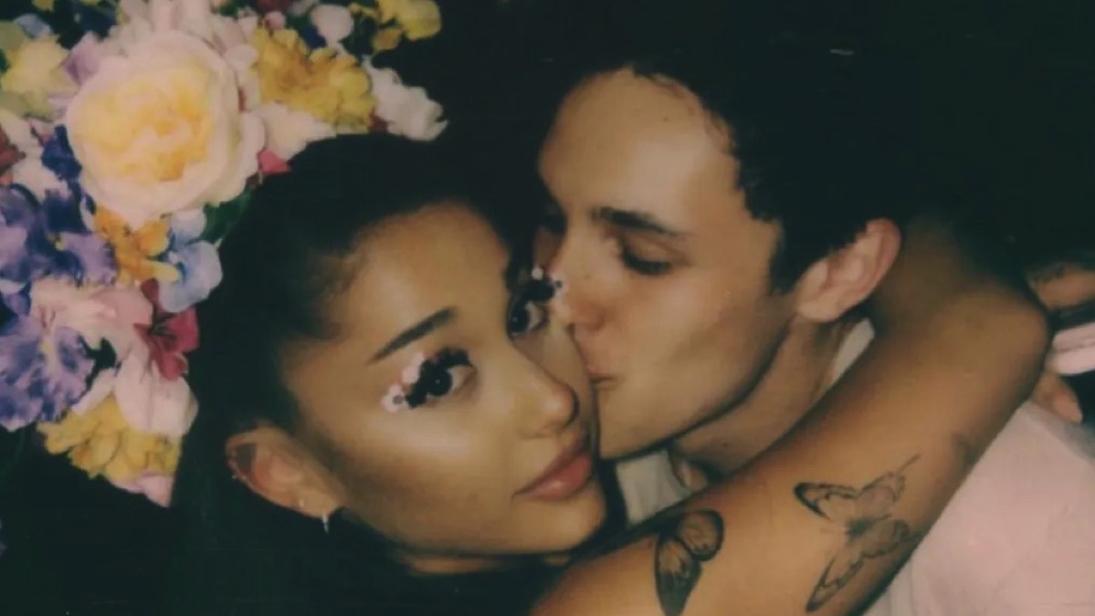 Ariana Grande y Dalton Gomez finalizan el divorcio con un pago de 1,25 millones de dólares – Socialite Life
