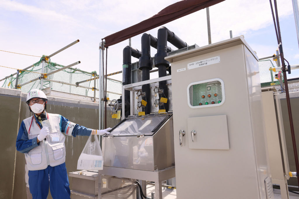 Exposición a líquidos en la planta de Fukushima: 2 trabajadores hospitalizados