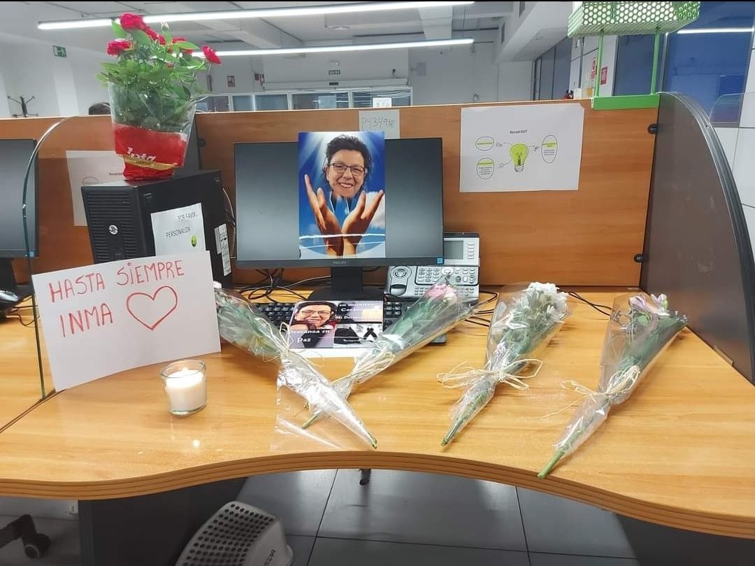Un compañero de trabajo muere en el escritorio, pero los jefes le dicen al personal que siga trabajando ⋆ Madrid Metropolitan
