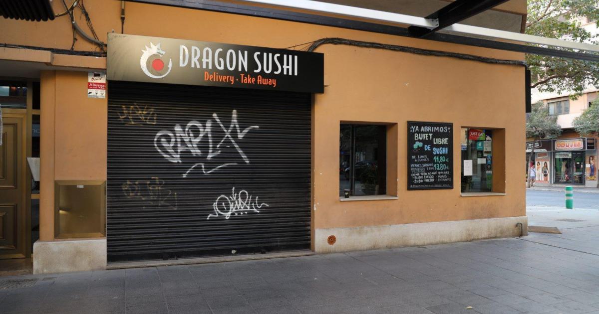 30 meses buscados por intoxicación alimentaria en restaurante