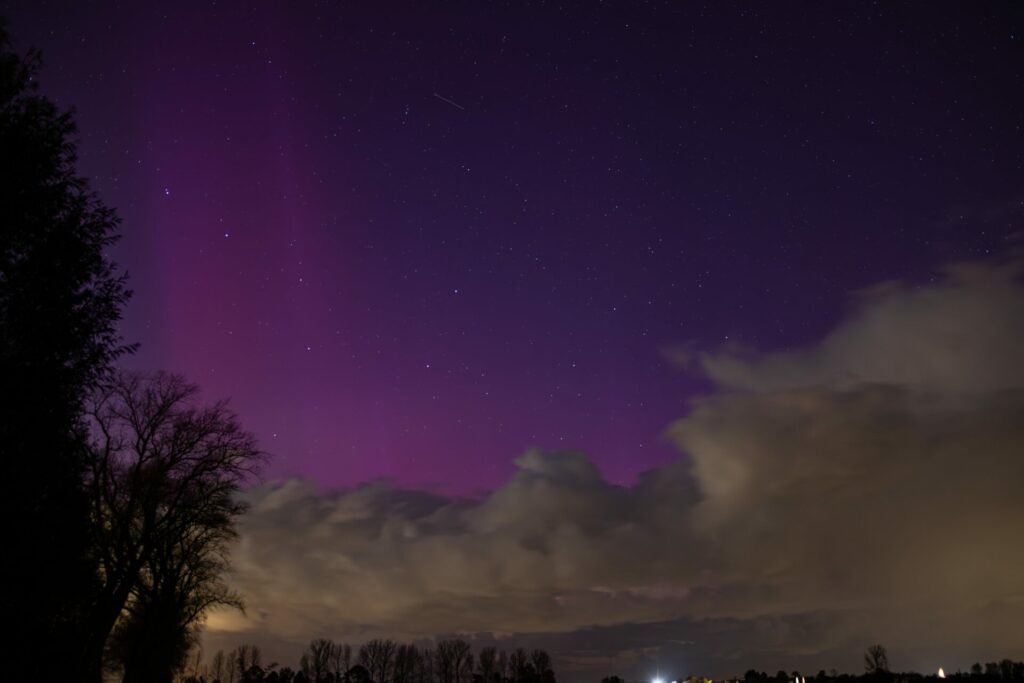 La aurora boreal adorna los cielos belgas « Euro Weekly News