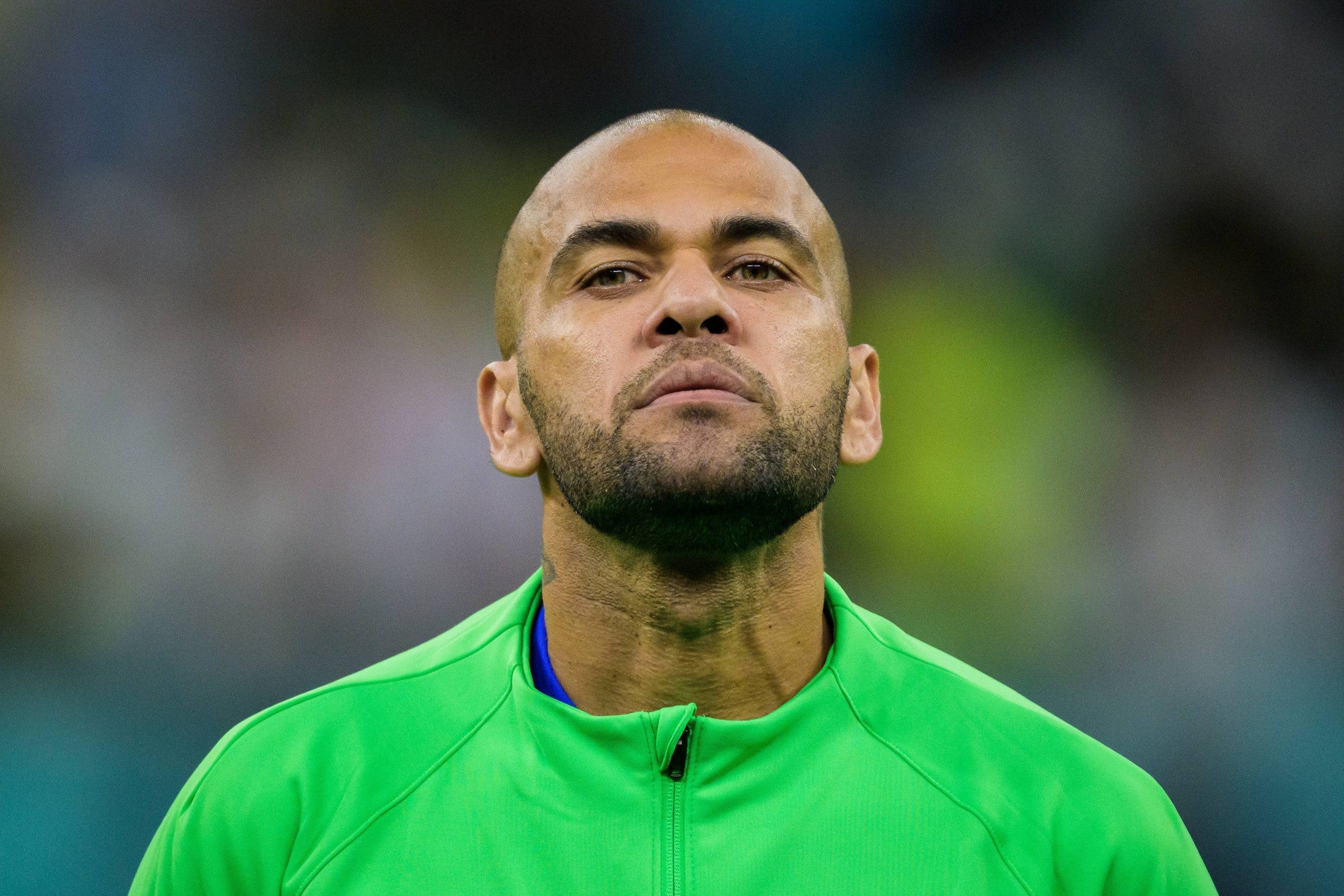 El exfutbolista del Barcelona Dani Alves será juzgado en España por cargos de agresión sexual en un club nocturno