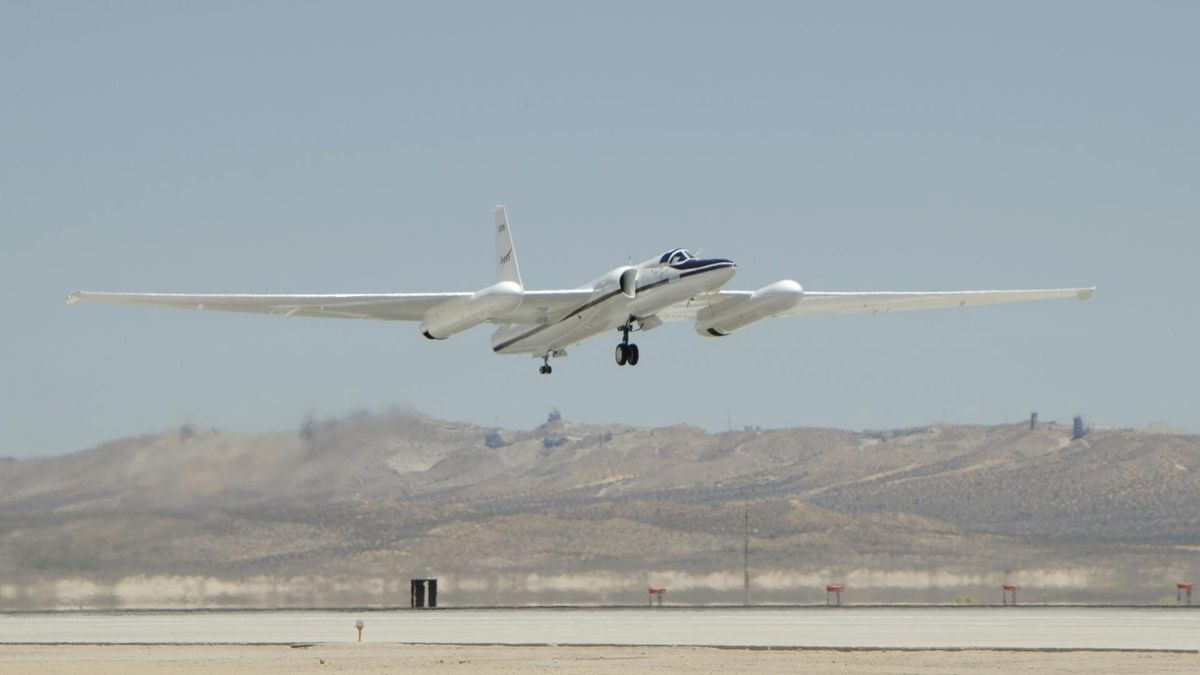 La NASA busca ‘minerales estratégicos’ con un avión espía U-2.  Este es el por qué