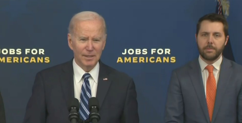 Biden ha creado 7 veces más empleos en 3 años que los últimos 3 presidentes republicanos juntos