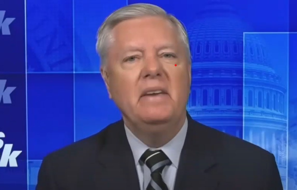 Lindsey Graham amenaza con vengarse de los demócratas si citan a Harlan Crow y Leonard Leo