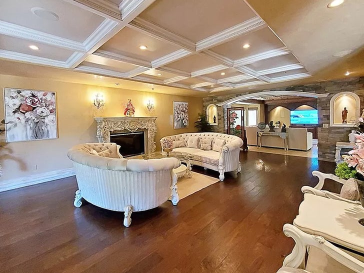 La vivienda simulada ‘KUWTK’ de Kris Jenner vuelve a estar en el mercado por 8,9 millones de dólares