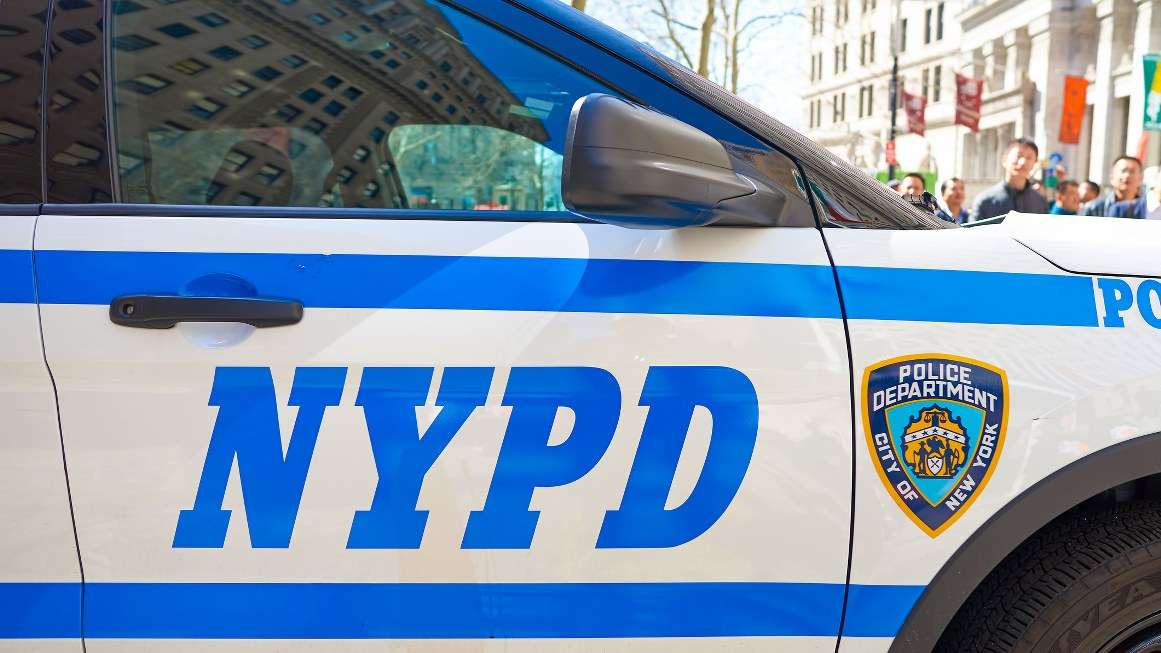 La policía de Nueva York gastará casi 400 millones de dólares para ocultar sus comunicaciones por radio
