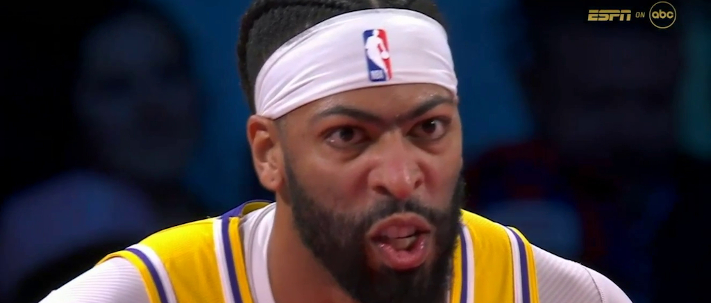 Anthony Davis y los Lakers dieron un espectáculo en el campeonato del torneo de temporada