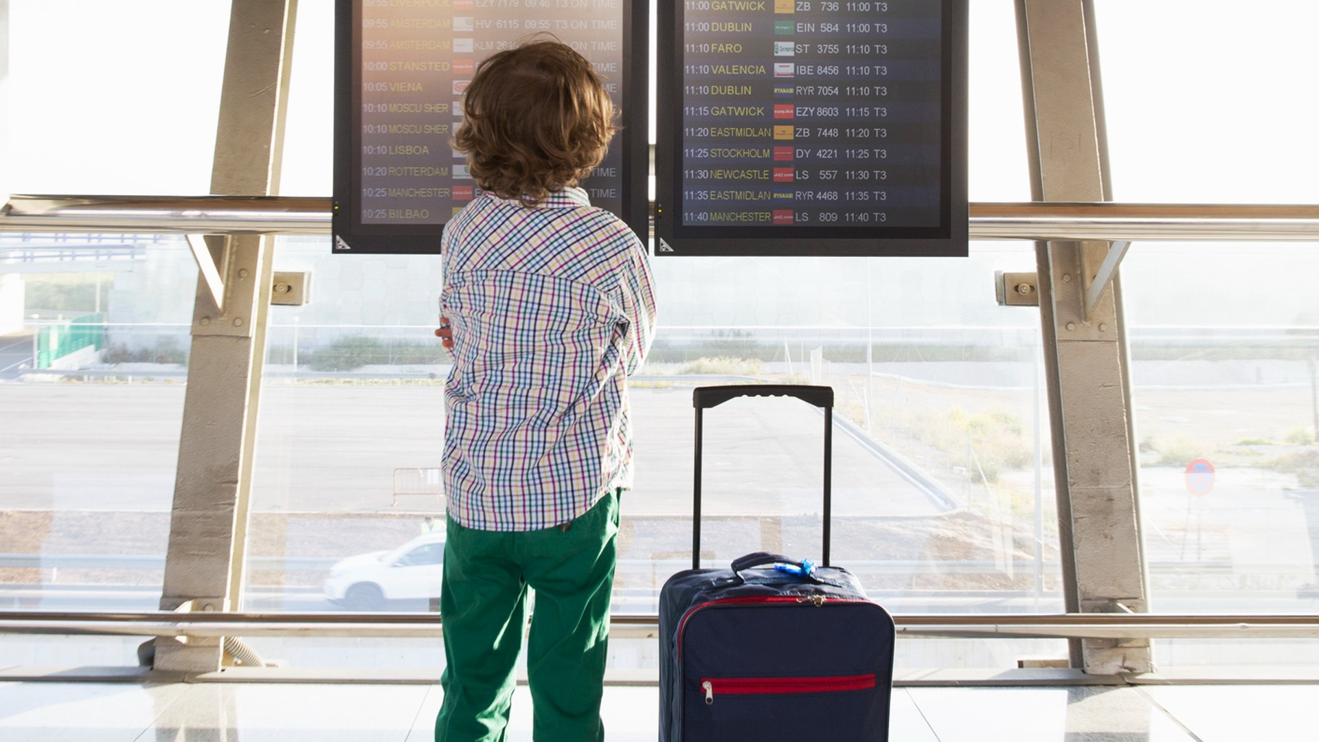 Spirit Airlines envía a un niño de 6 años volando solo al aeropuerto equivocado