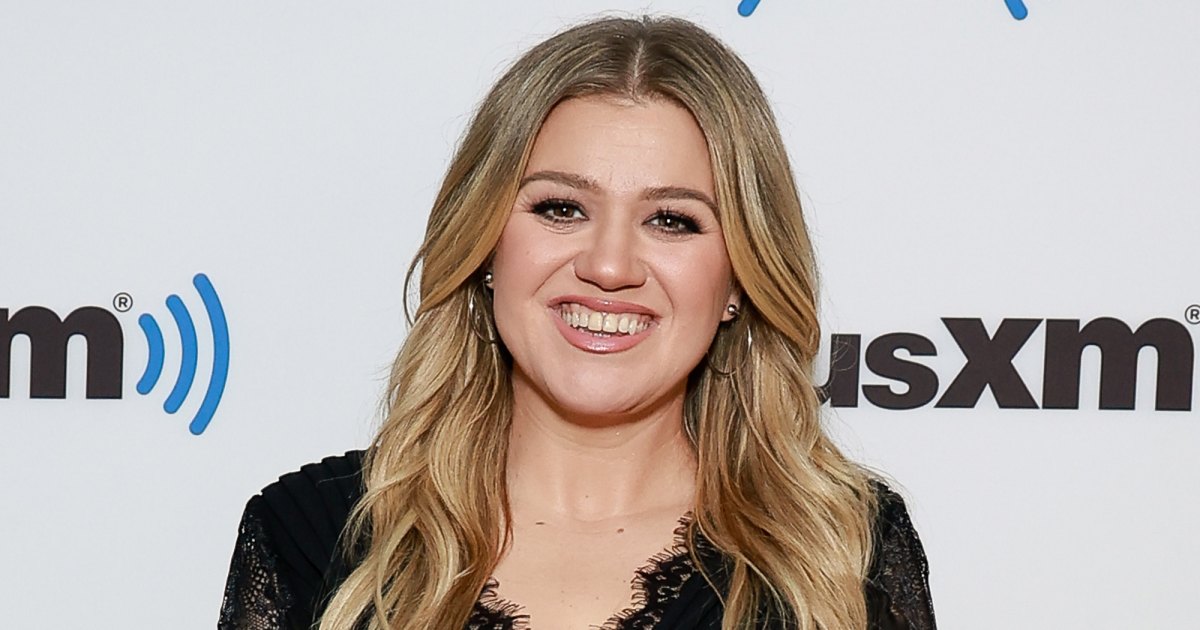 Fanáticos divididos después de que Kelly Clarkson admitiera tener hábitos de ducha “asquerosos”