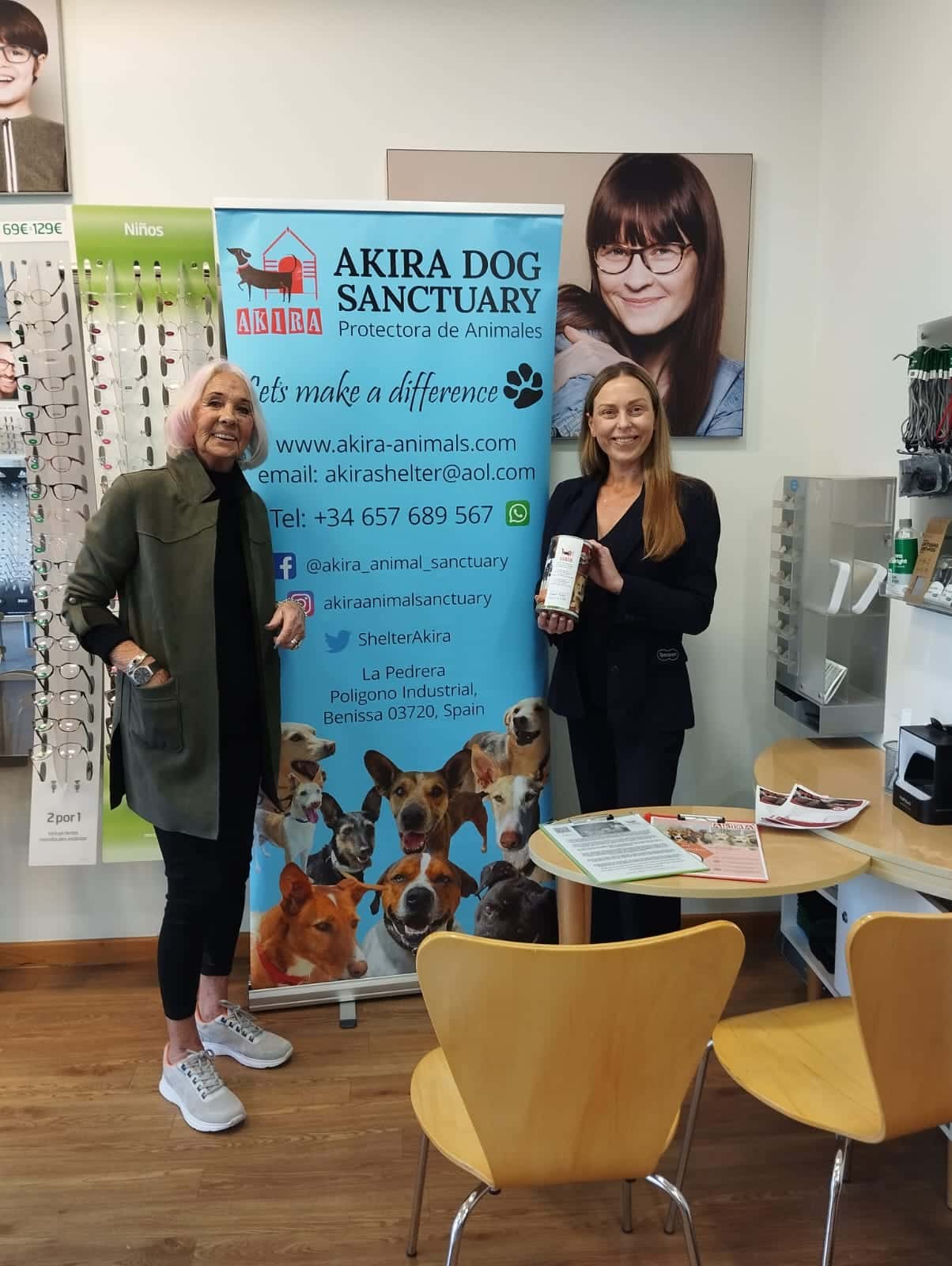 Coleccionando para el Santuario de Animales de Akira