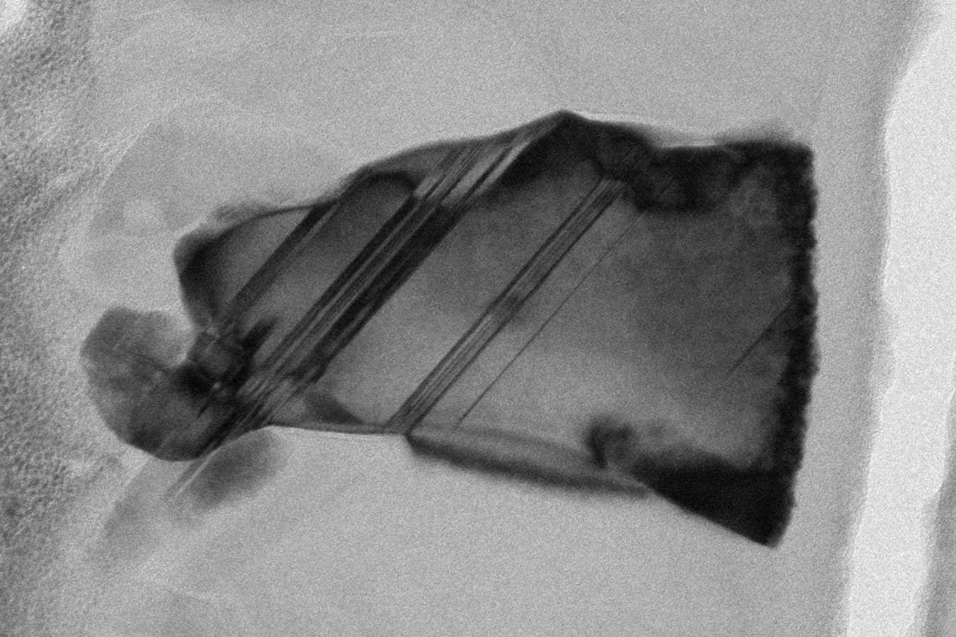 El material hecho de carbono y nitrógeno es casi tan duro como el diamante