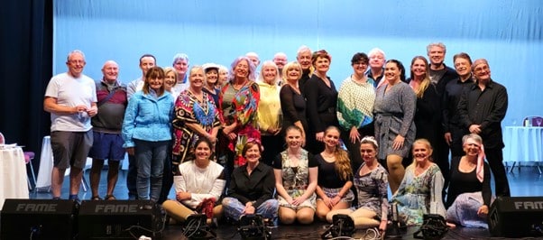 Studio 32 Sacude el Teatro Benijofar