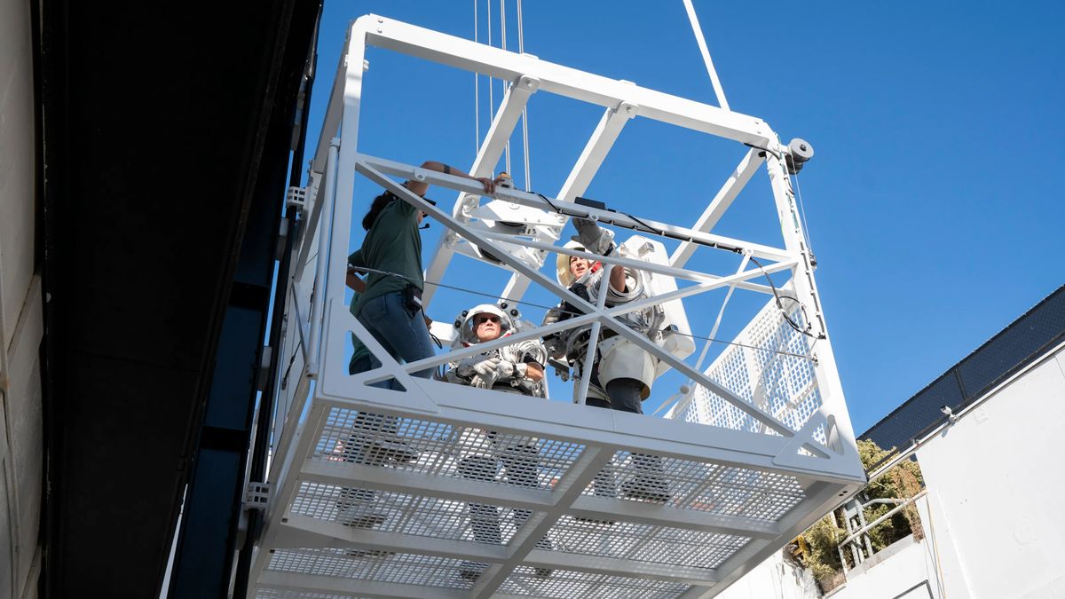 Los astronautas de la NASA prueban el ascensor SpaceX Starship para futuros alunizajes