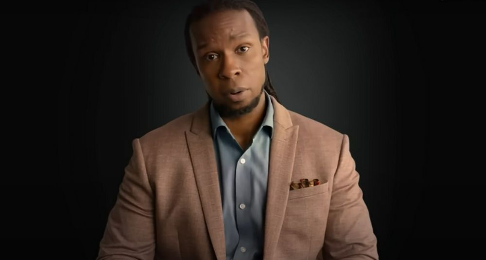El activista Ibram Kendi dice que los blancos están desconectados de la humanidad debido a la “blancura”