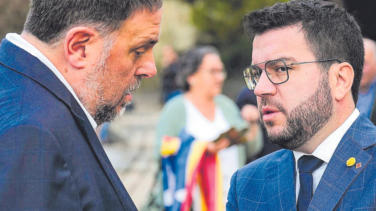 Aragonès o Junqueras, un debate postizo