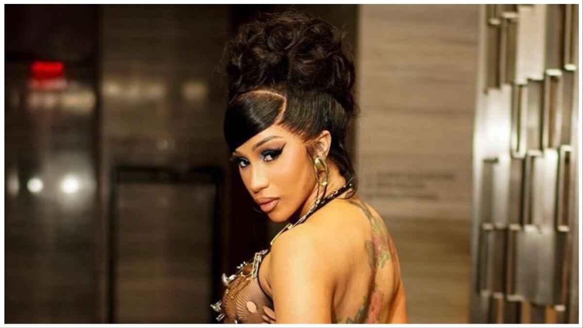 Cardi B desata la furia en su base de fans en una diatriba llena de blasfemias en medio de rumores de que ha vuelto con Offset y amenaza con quemar el regalo de Navidad que le hicieron