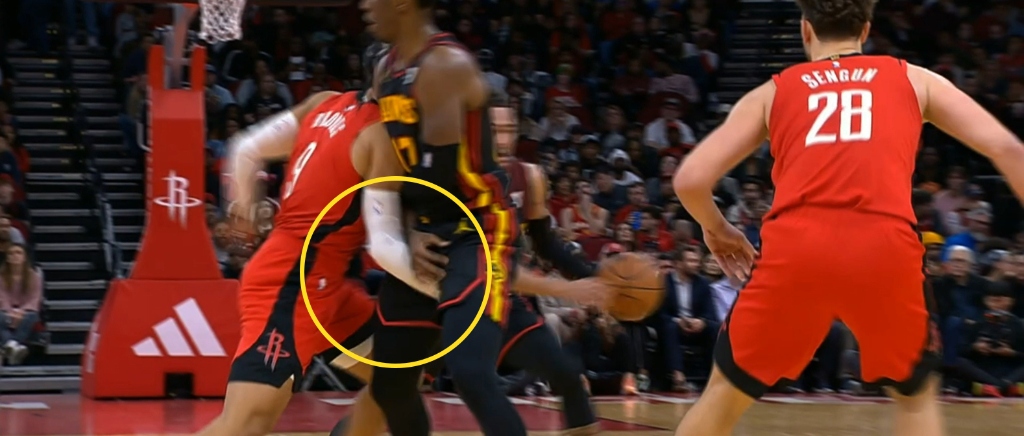 Dillon Brooks obtuvo un flagrante 1 por su último golpe bajo a Onyeka Okongwu