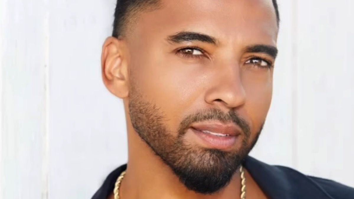 El actor Christian Keyes revela acoso sexual por parte de un ‘hombre poderoso’ en Hollywood – Socialite Life
