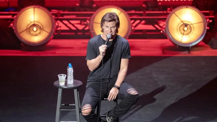 Theo Von actuará como seleccionador invitado del College GameDay el sábado del campeonato