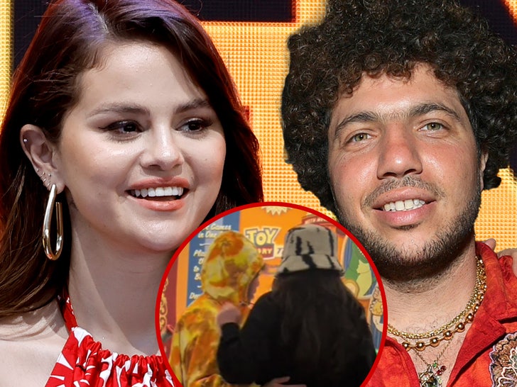 El PDA de Selena Gomez y Benny Blanco en Disneyland, gran distinción