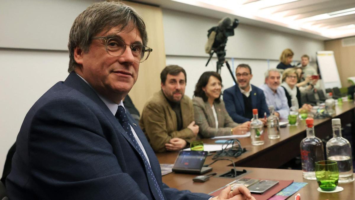 Un documento de Junts defiende las bondades de la inmigración y hace autocrítica sobre la falta de integración