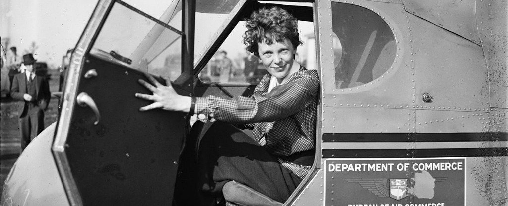 Amelia Earhart Loc Hec.40747 1 1024.jpg