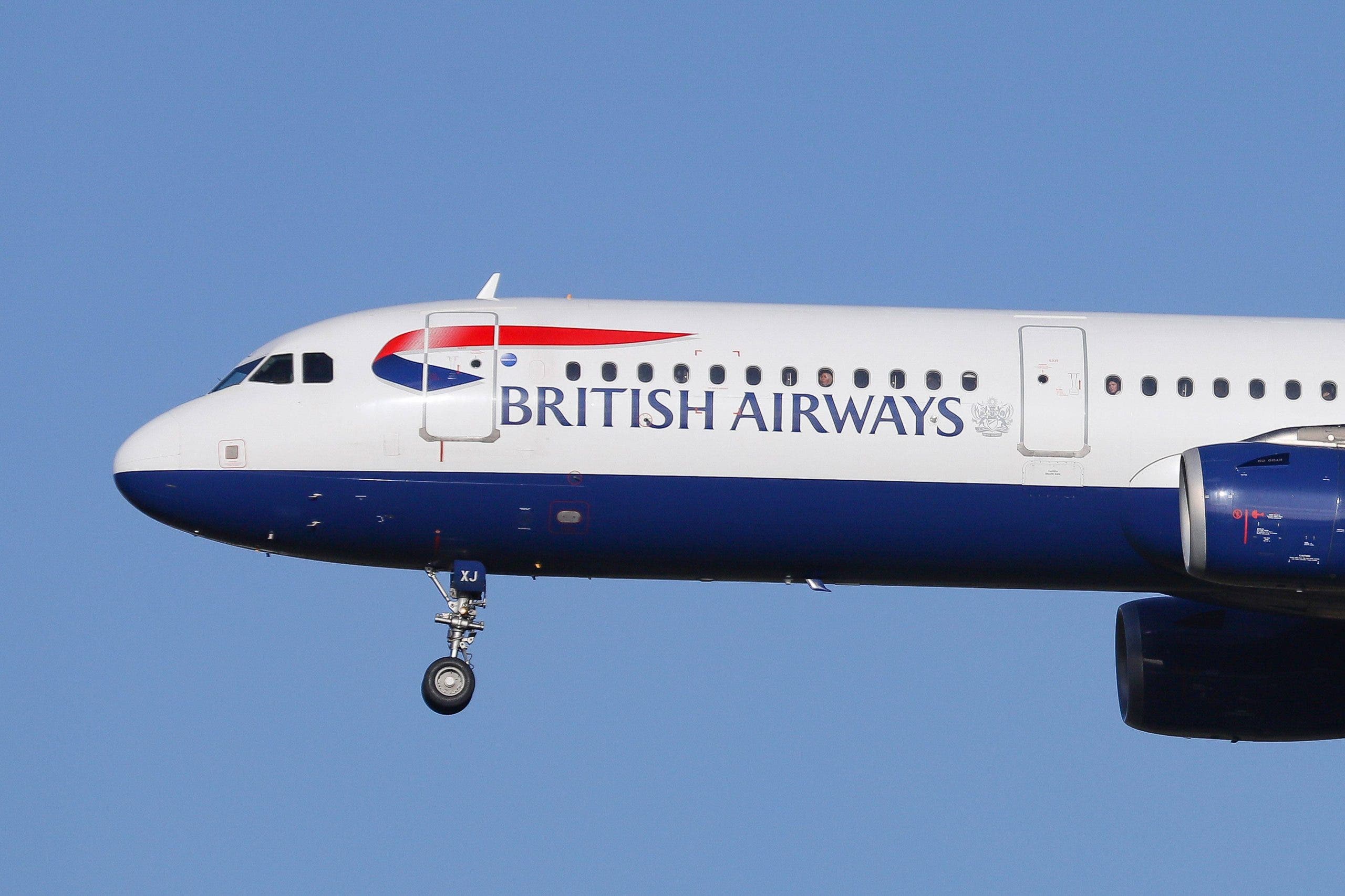 El vuelo de Gibraltar a Londres realiza un aterrizaje de emergencia por ‘humos en la cabina’