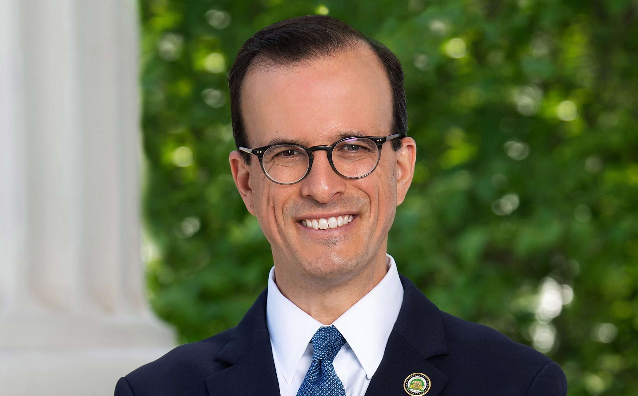 Un proyecto de ley de California prohibiría la posesión de pornografía infantil generada por IA