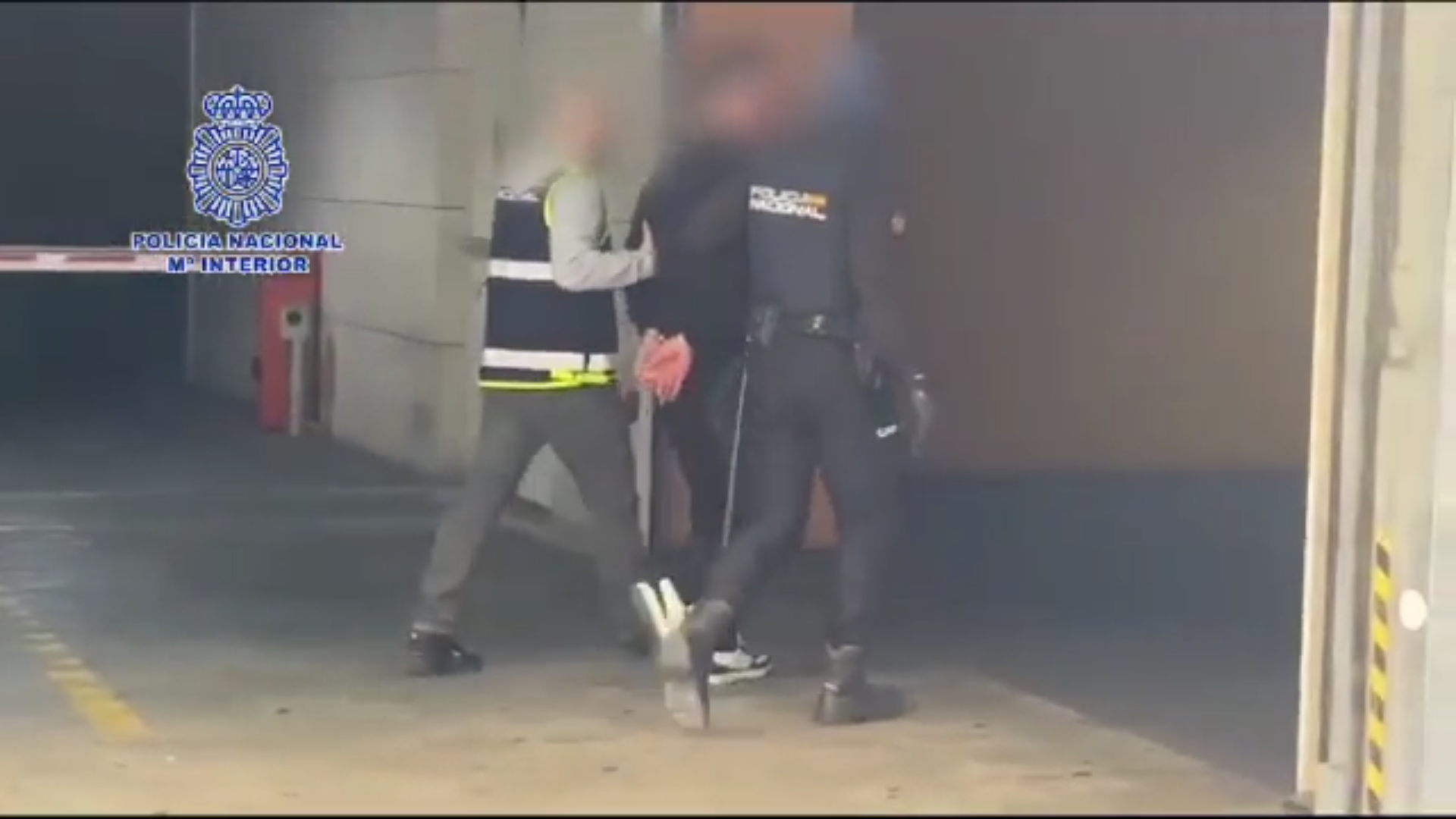 El jefe de la mafia italiana, de 53 años, es arrestado en un hotel de lujo en la Costa Blanca de España, donde esperaba disfrutar de una fiesta de Nochevieja.