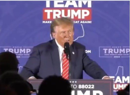 Trump convierte sus palabras en galimatías durante su discurso
