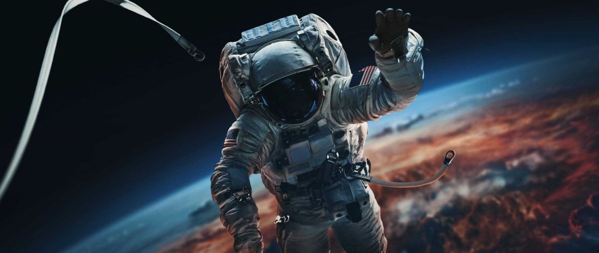 Reseña: ‘ISS’ es un thriller anticuado que no logra alcanzar una órbita estable