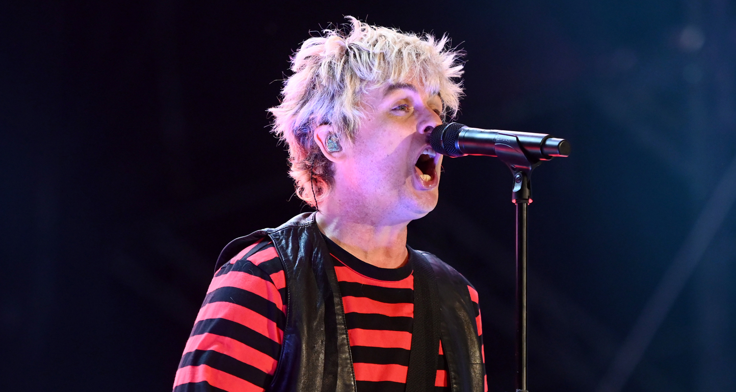 Billie Joe Armstrong de Green Day cambia la letra de ‘American Idiot’ durante la presentación de Nochevieja y cambia ‘Redneck Agenda’
