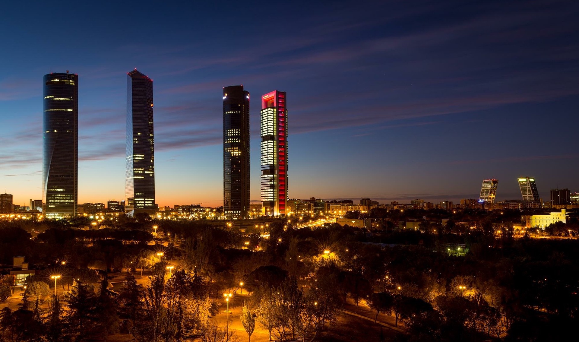 Madrid decidida a mantener las luces encendidas mientras el gobierno introduce el ahorro de energía ⋆ Madrid Metropolitan