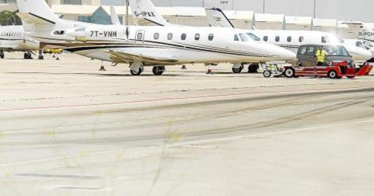 Mallorca e Ibiza se enfrentan a restricciones de jets privados y límites de vuelos nacionales