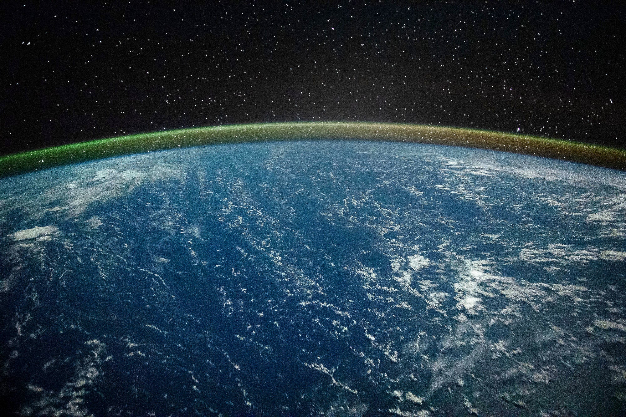 ¿Dónde comienza el espacio exterior?