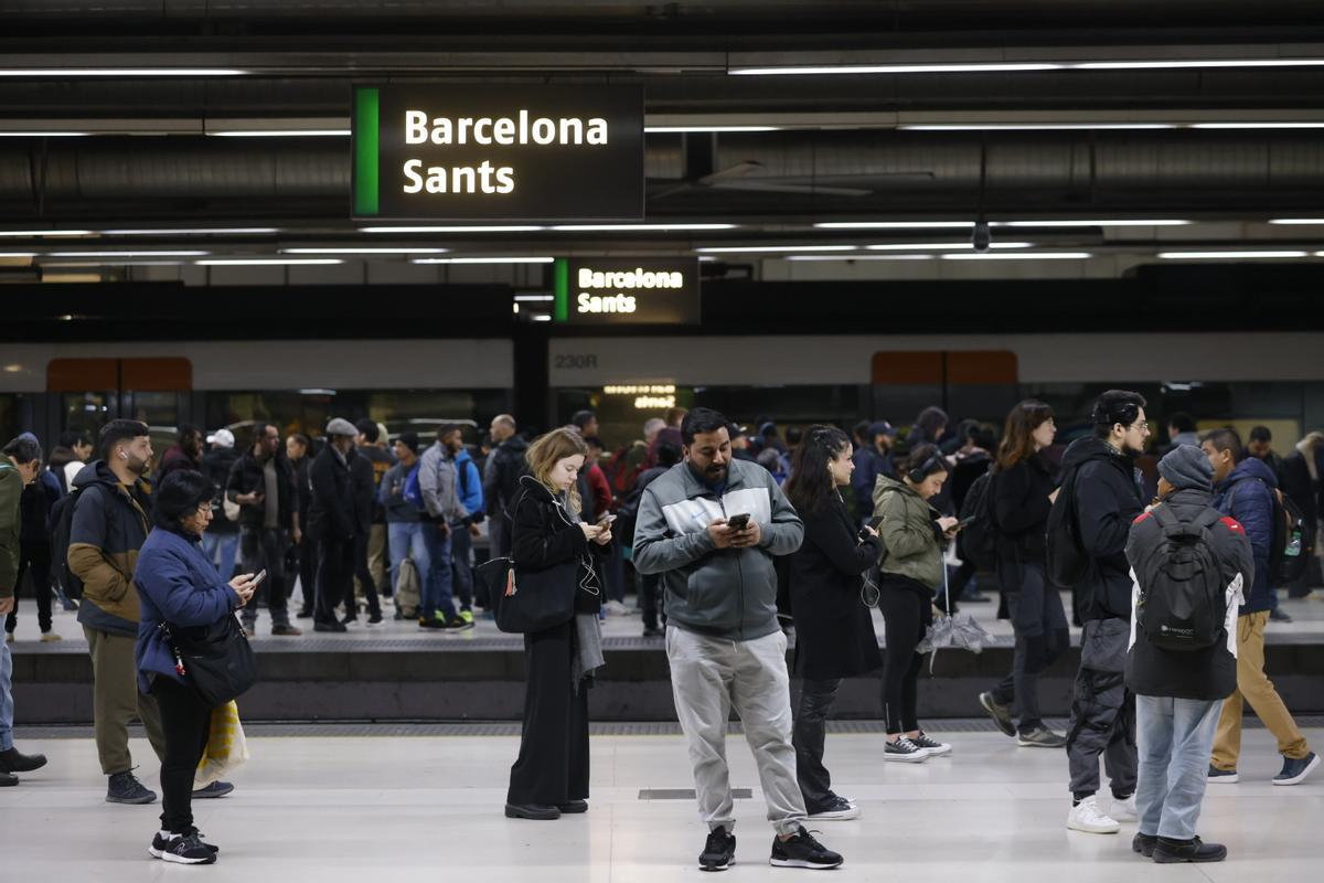 El Govern se fija en la comunicación a los viajeros como primer reto en el traspaso de Rodalies