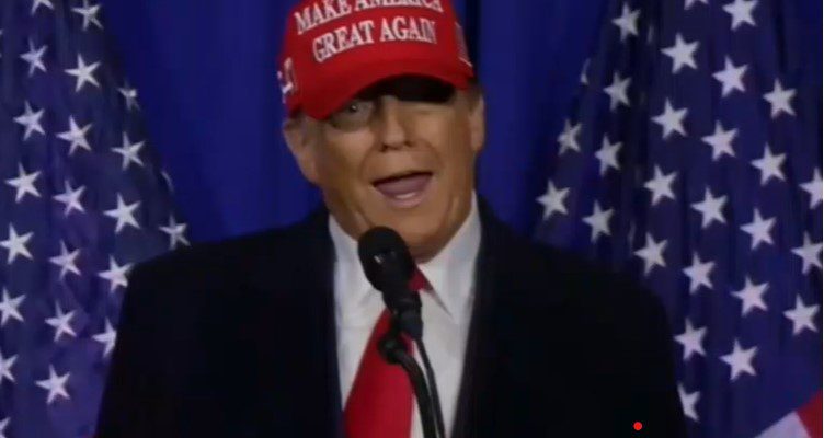 Trump pierde la victoria en mitin en Michigan por una multa por fraude de 355 millones de dólares